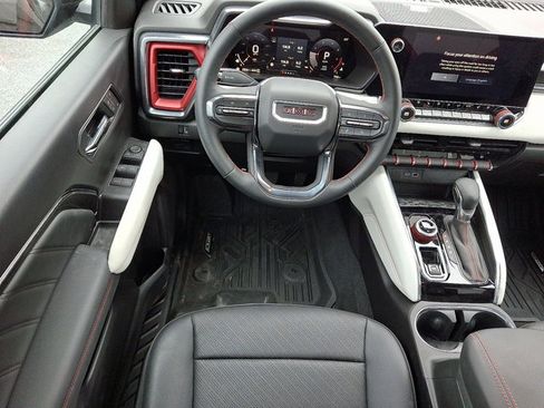 Used 2024 GMC Canyon AT4X image 11