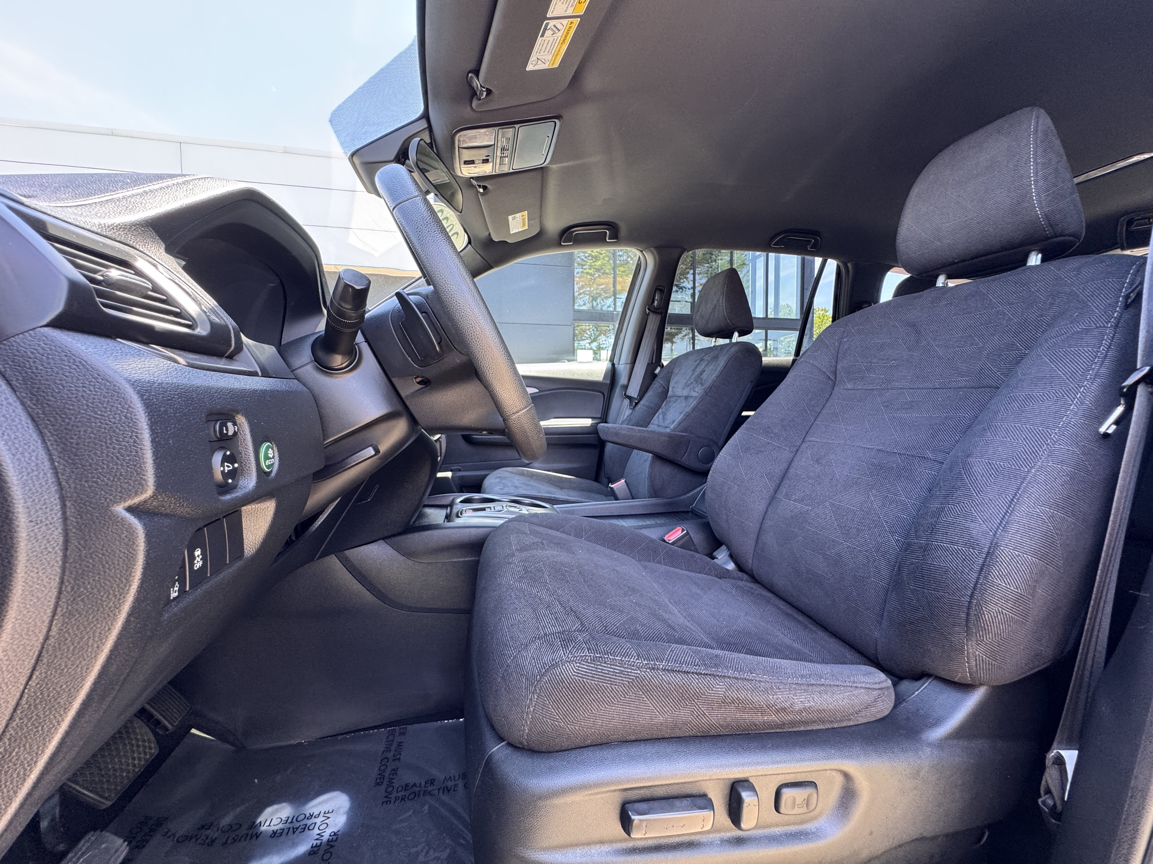 Used 2022 Honda Pilot Sport image 3