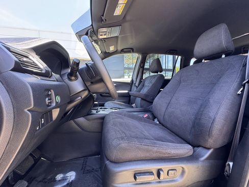 Used 2022 Honda Pilot Sport image 3