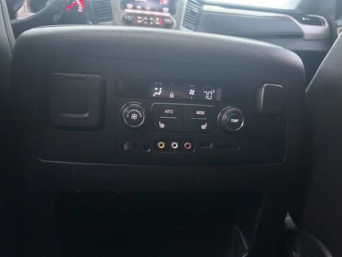 Used 2015 GMC Yukon Denali w/ Open Road Package image 12