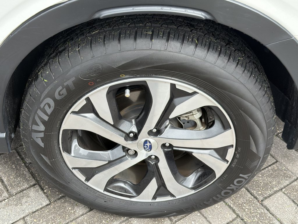 Certified 2022 Subaru Outback Touring XT AWD/4WD image 32