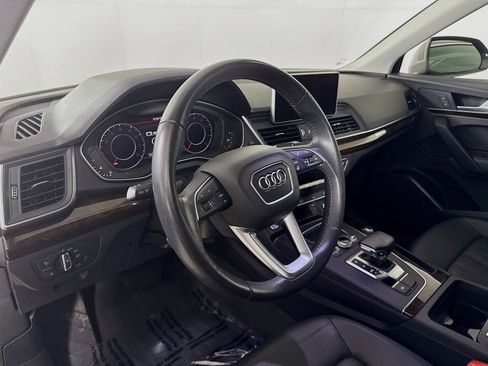 Used 2018 Audi Q5 2.0T Premium Plus w/ Premium Plus Package AWD/4WD image 4