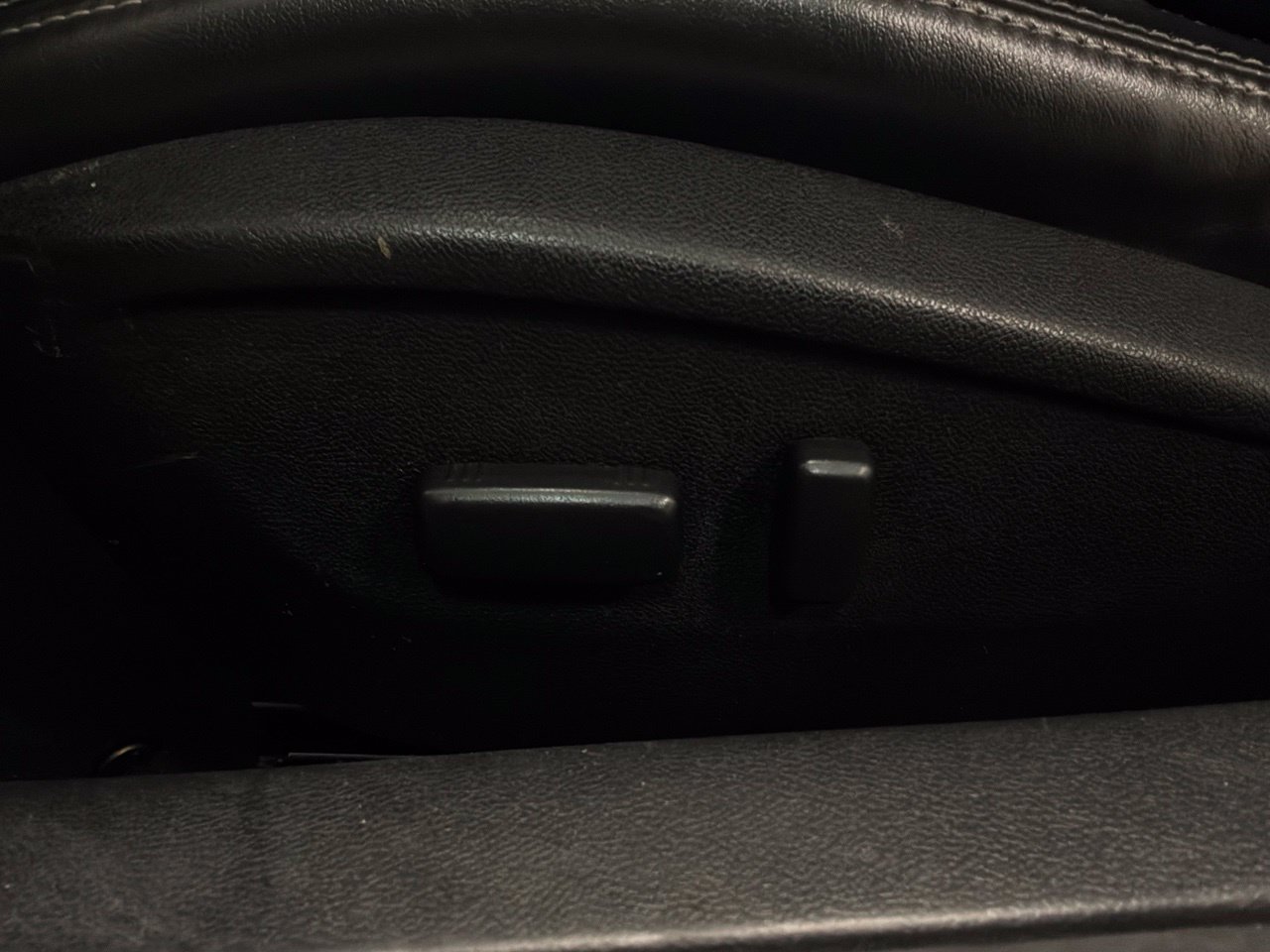 Used 2015 Chevrolet Camaro SS RWD image 13