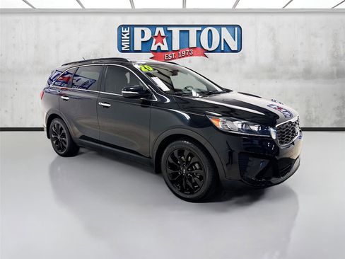Used 2020 Kia Sorento S image 1
