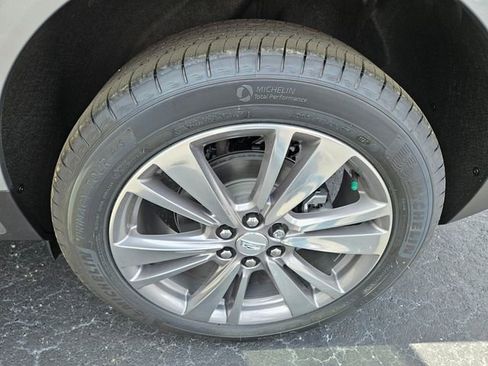 New 2026 Cadillac XT5 Premium Luxury w/ Driver Assist Package FWD image 14