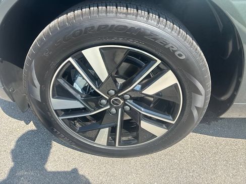 Used 2026 Volvo XC60 B5 Plus w/ Protection Package Premier AWD/4WD image 21
