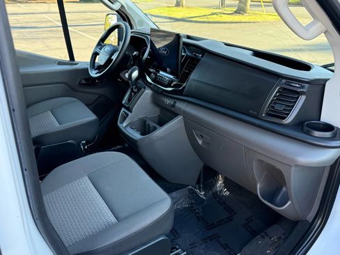 Used 2023 Ford Transit 350 XLT RWD image 17