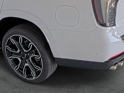 New 2026 Chevrolet Tahoe RST image 9