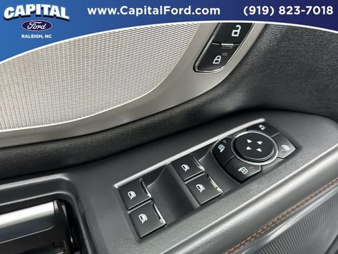 Used 2025 Ford Expedition Active AWD/4WD image 20