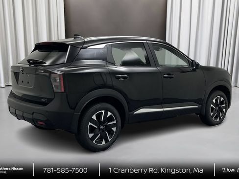 New 2026 Nissan Kicks SV AWD/4WD image 5