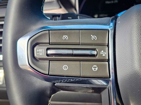 New 2026 GMC Acadia Denali w/ Super Cruise Package AWD/4WD image 22