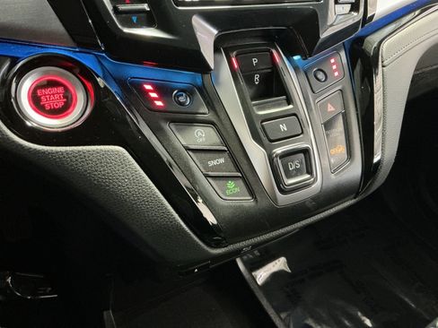 Used 2024 Honda Odyssey Touring image 23