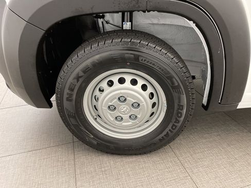 New 2026 RAM ProMaster 3500 w/ Crew Van Package image 10