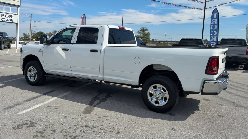 Used 2025 RAM 2500 Tradesman w/ Chrome Appearance Group AWD/4WD image 4
