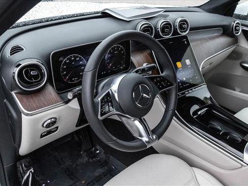 Certified 2025 Mercedes-Benz GLC 300 4MATIC image 10