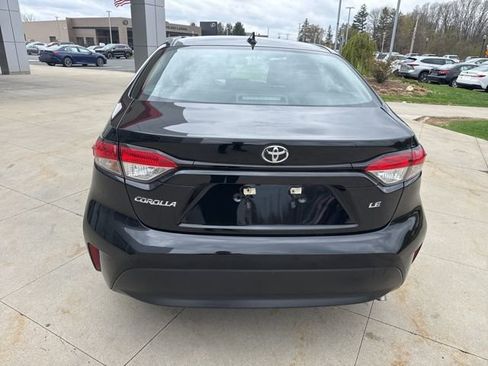 Used 2025 Toyota Corolla LE image 6