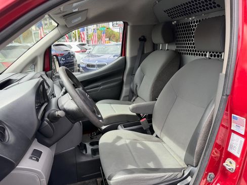 Used 2017 Nissan NV200 S image 10