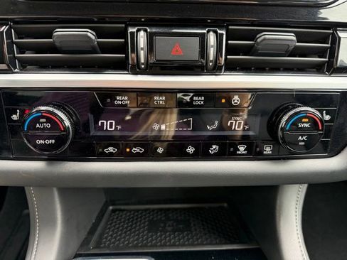 Certified 2025 Nissan Pathfinder SL AWD/4WD image 22