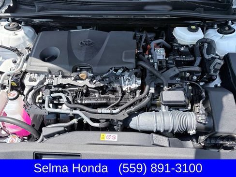 Used 2025 Toyota Camry SE FWD image 26