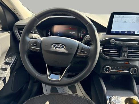 Used 2024 Ford Escape Active image 10