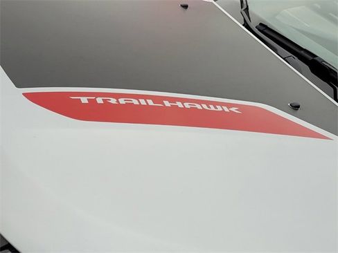 Used 2024 Jeep Compass Trailhawk image 23