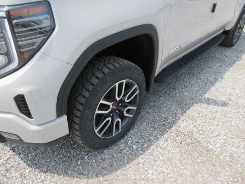 New 2026 GMC Sierra 1500 AT4 w/ AT4 Premium Package AWD/4WD image 14