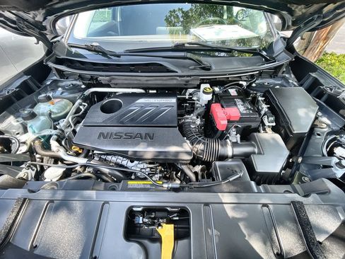 Used 2023 Nissan Rogue S FWD image 29