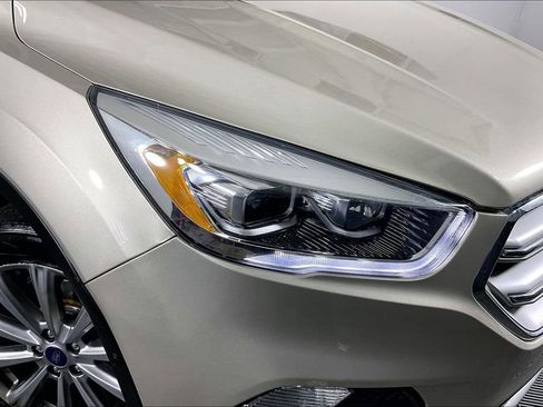 Used 2018 Ford Escape Titanium image 39