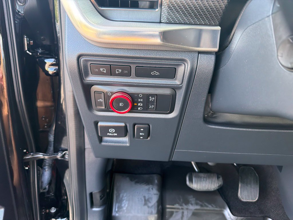 Used 2022 Ford F150 Raptor w/ Equipment Group 801A High AWD/4WD image 17