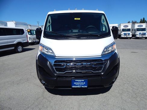 Used 2025 RAM ProMaster 2500 w/ U-Haul Equipment Group FWD image 10