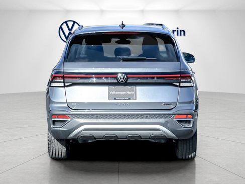 New 2026 Volkswagen Taos SEL image 4