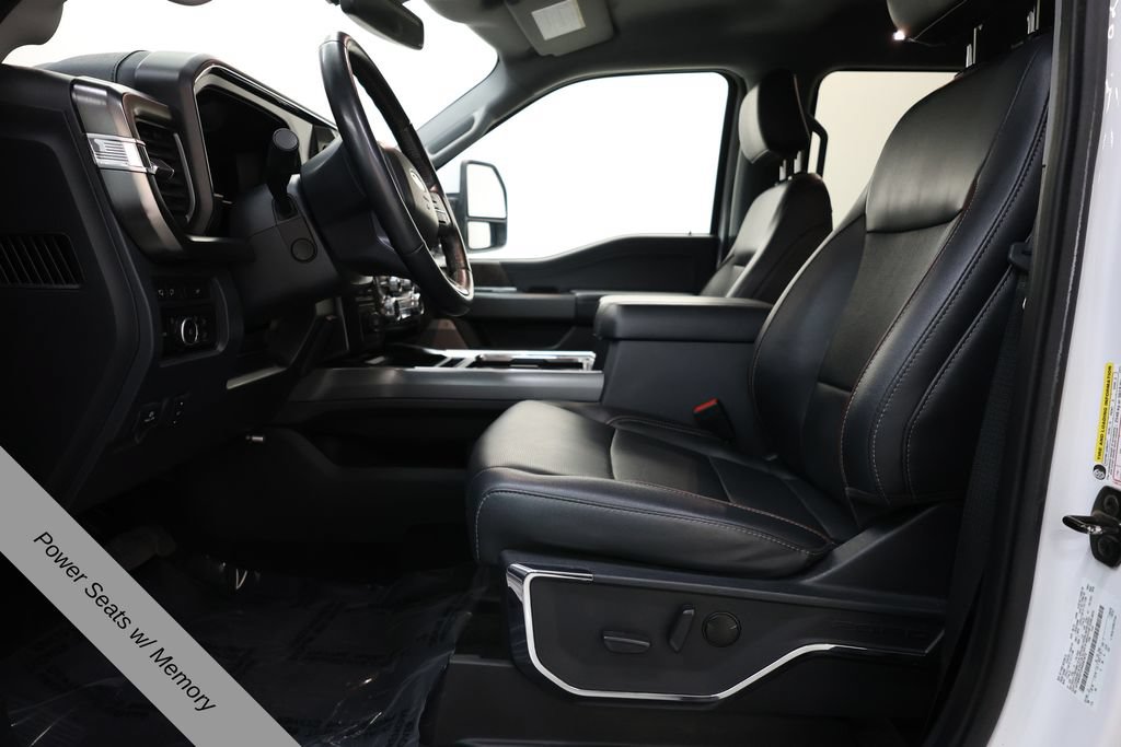 Used 2023 Ford F350 Lariat w/ FX4 Off-Road Package AWD/4WD image 28