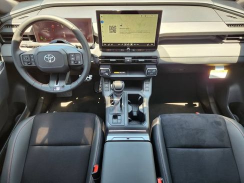 Used 2026 Toyota RAV4 AWD Plug-in Hybrid image 22