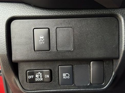 Used 2021 Toyota Tacoma SR5 RWD image 22