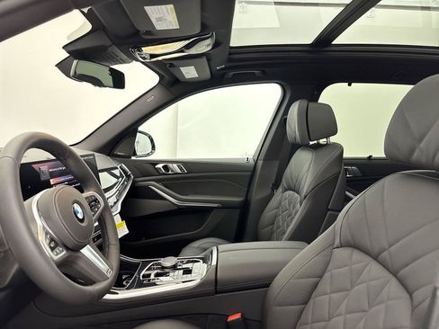 New 2026 BMW X5 xDrive40i w/ M Sport Package AWD/4WD image 24