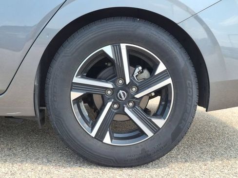 Used 2024 Nissan Sentra SV FWD image 11