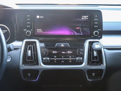 Used 2022 Kia Sorento SX FWD image 15