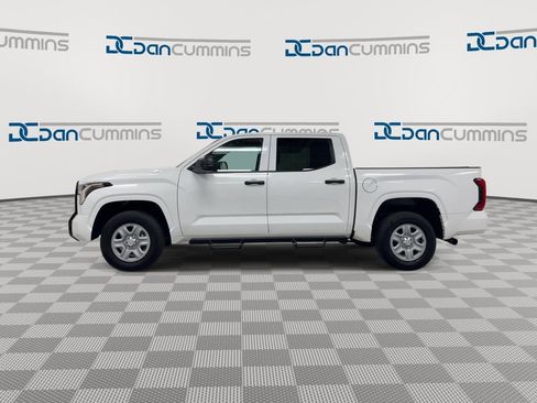 Used 2025 Toyota Tundra SR w/ SR Tow Package AWD/4WD image 5