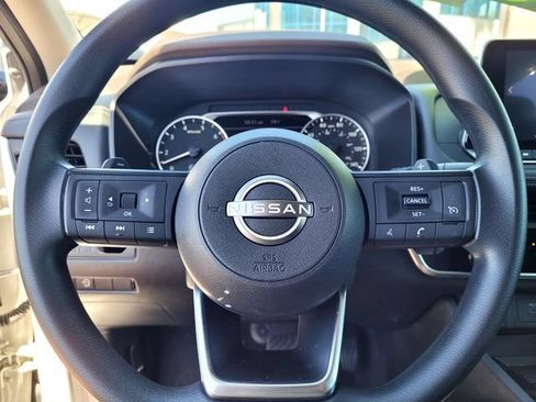 Used 2023 Nissan Rogue S FWD image 25