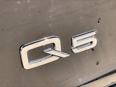 Used 2024 Audi Q5 2.0T Premium Plus image 31
