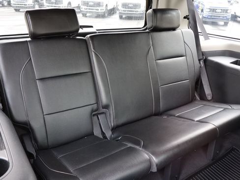 Used 2015 Nissan Armada Platinum AWD/4WD image 32