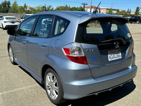 Used 2011 Honda Fit Sport image 4