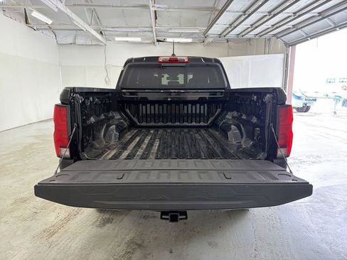 Certified 2024 Chevrolet Colorado Z71 w/ Z71 Convenience Package 2 image 15