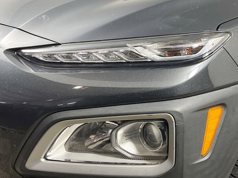 Used 2021 Hyundai Kona SE image 12