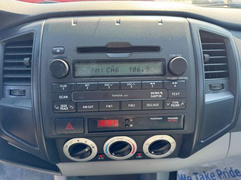 Used 2011 Toyota Tacoma 2WD Double Cab w/ Convenience Pkg image 29