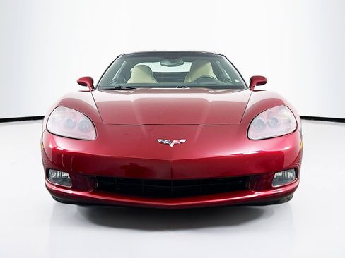 Used 2007 Chevrolet Corvette Coupe w/ Preferred Equipment Group RWD image 2