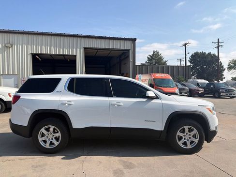 Used 2018 GMC Acadia SLE AWD/4WD image 4