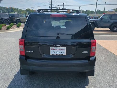 Used 2015 Jeep Patriot Latitude AWD/4WD image 5