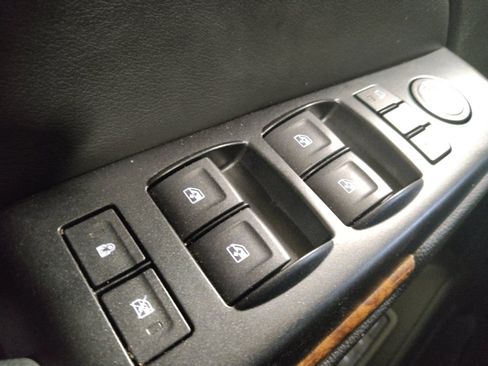 Used 2019 Chevrolet Tahoe Premier AWD/4WD image 27