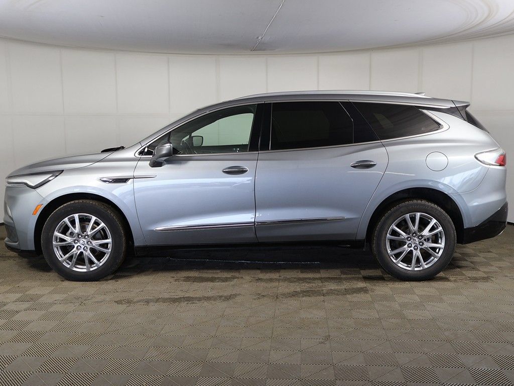 Used 2023 Buick Enclave Essence w/ Experience Buick Package AWD/4WD image 15